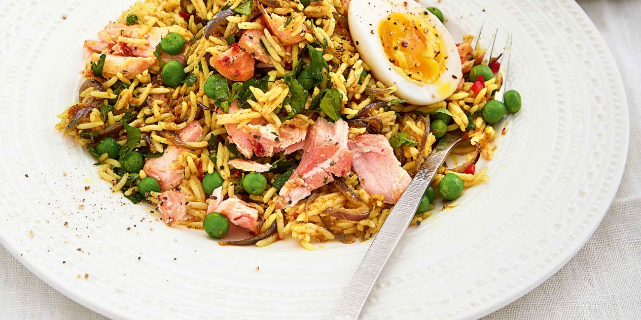 Hot-smoked salmon kedgeree