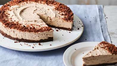 P17-Wk2-Recipes-Trending-3-Chocolate-Chunk-Cheesecake-780x520