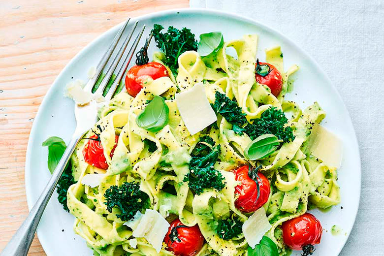 Avocado pasta with roasted cherry tomatoes - Co-op