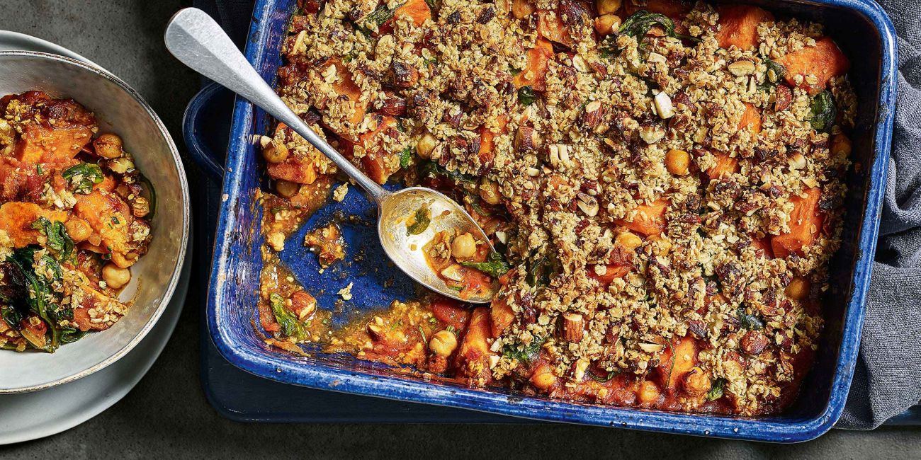 Chickpea bake with oat and almond crumble