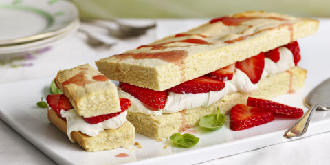Strawberry & basil shortcake slice