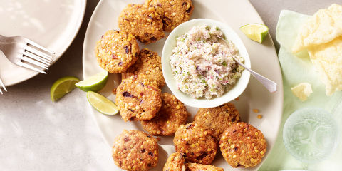 Lentil fritters with coconut chutney