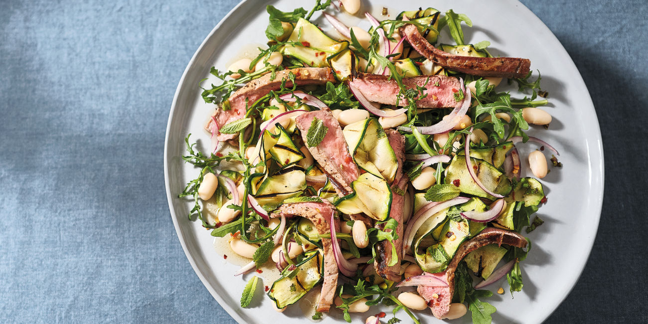 Steak, courgette & bean salad