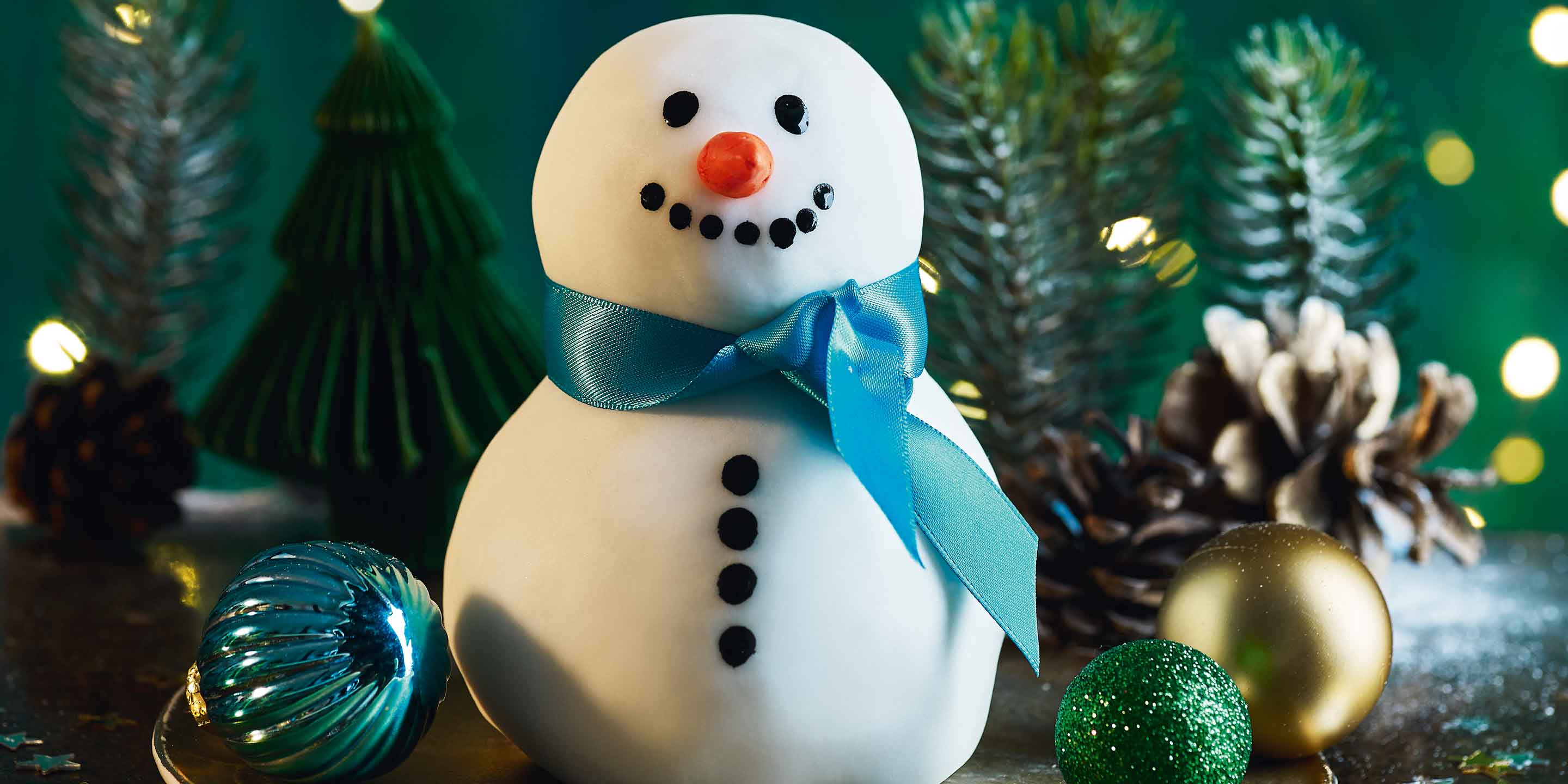Christmas pudding snowman — Co-op