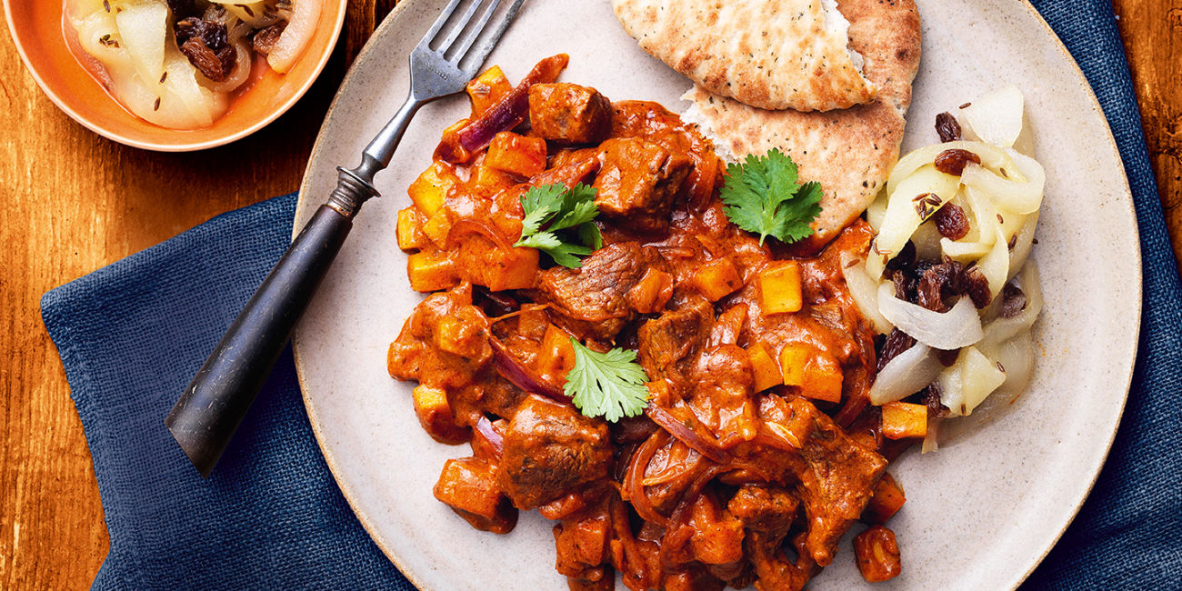 Lamb curry with pear chutney