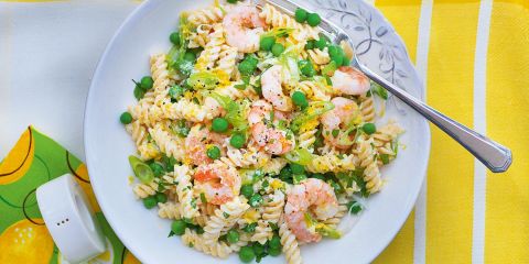 Lemon and prawn pasta