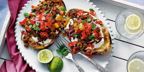 Griddled naan with spicy beef