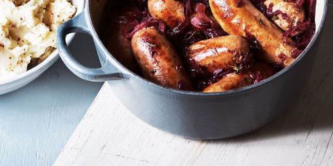Sausage and red cabbage stew
