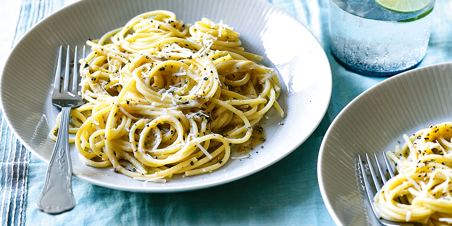 Spaghetti cacio e pepe - Recipes - Co-op