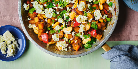 Smoky bean, pepper & squash hash