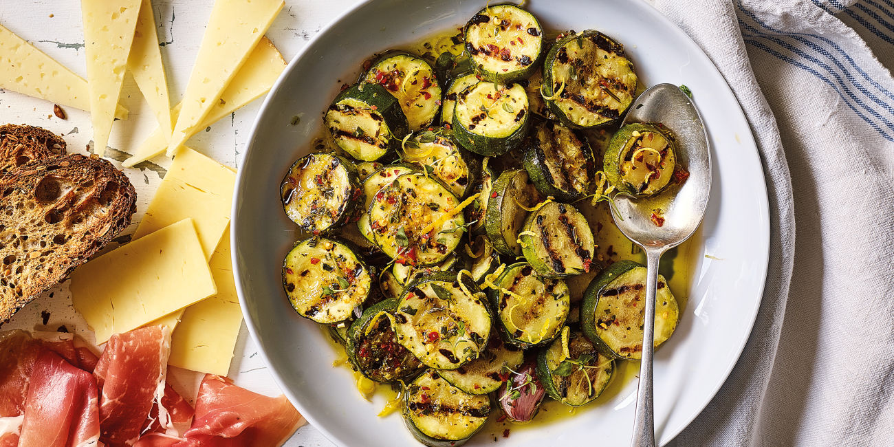 Italian-style marinated courgettes