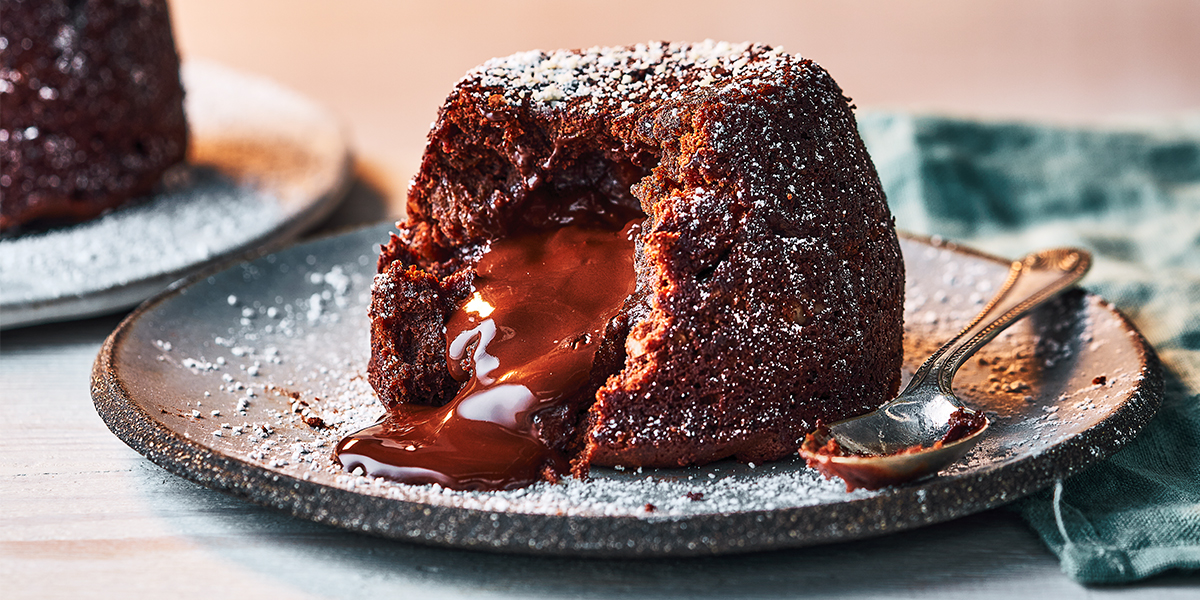 Christmas pudding-flavoured chocolate fondants - Co-op