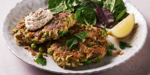 Vegan houmous and pea fritters