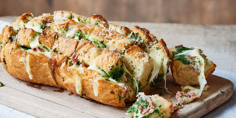 Ultimate ‘hedgehog’ garlic bread