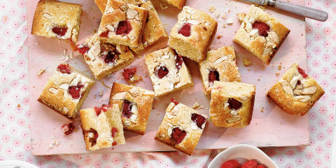 White chocolate and raspberry blondies