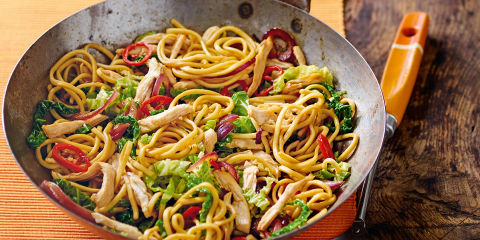 Cabbage, chicken and chilli stir fry