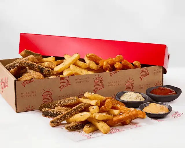 A mix of our Famous Grill’d Chips, Sweet Potato Chips and Zucchini Chips in a catering share pack