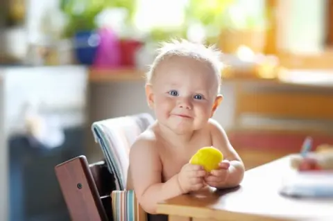 Mumsandbabes - Hindari Susu Salah Satu Kunci Praktis Cukupi Gizi Bayi, Buktikan!