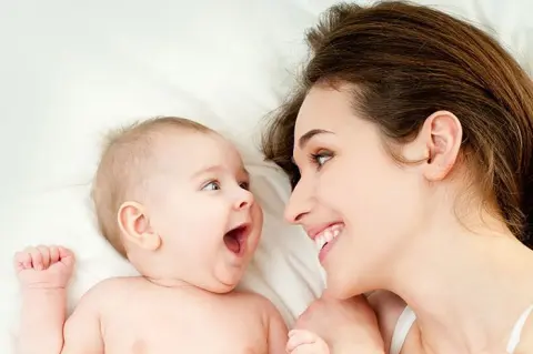 Mumsandbabes - 6 Cara Merawat Bayi Dua Bulan yang Perlu Diperhatikan di Rumah