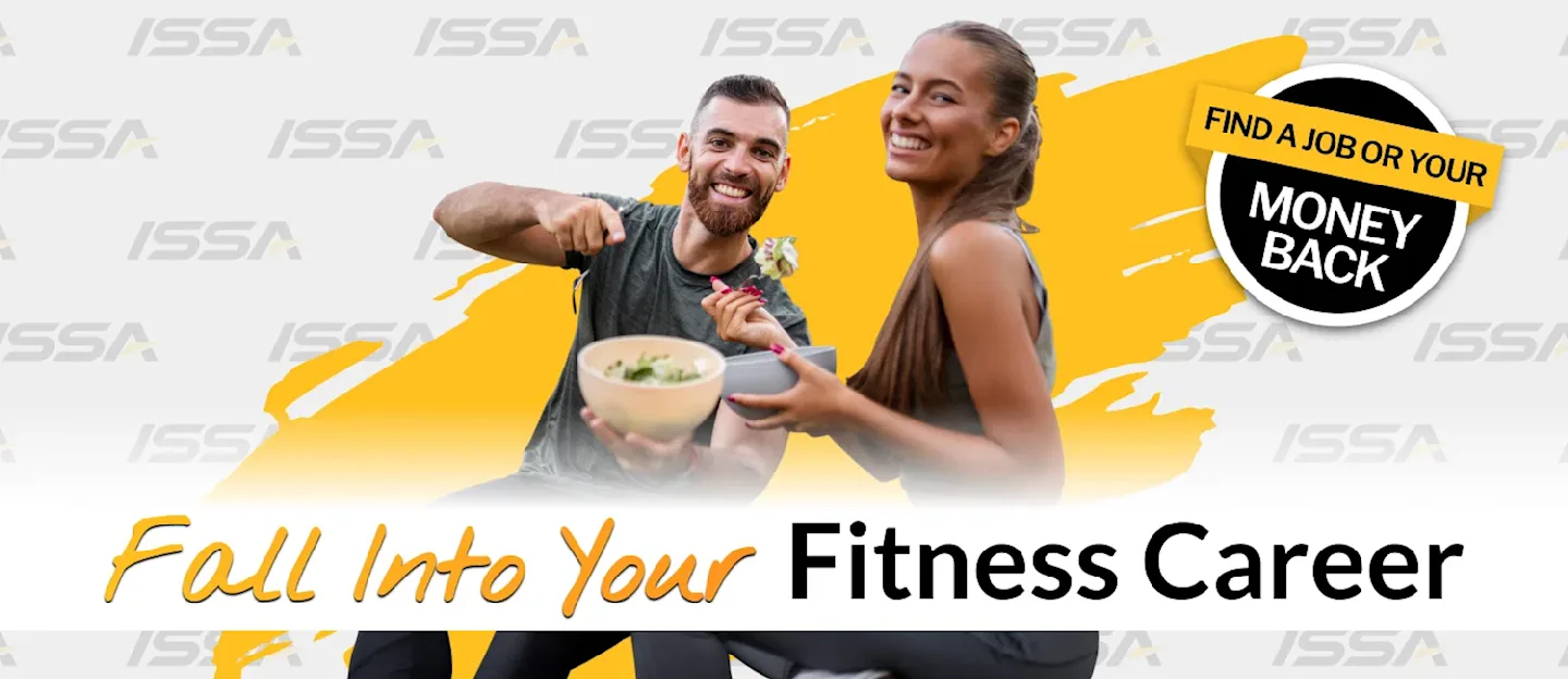 Nutritionist teaching a client