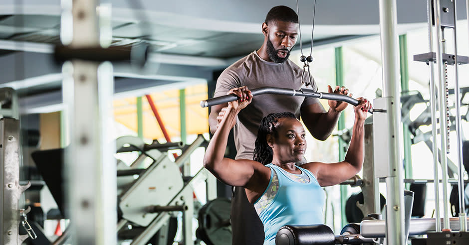 ISSA, International Sports Sciences Association, Certified Personal Trainer, ISSAonline, How Much Does a Personal Trainer Cost? Factors to Consider, Trainer and Client