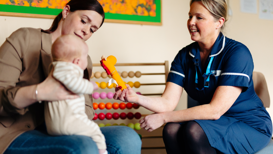 "Overwhelmingly positive” results for Royal Foundation-backed early years trial as report recommends expansion to more UK health visiting teams. 