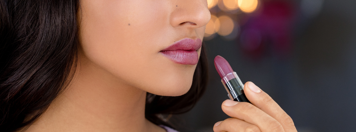 Savvy Minerals Lipstick Moisturizing Lipstick Young Living Essential Oils Before applying a lipstick, accentuate the lip contours with concealer. lipstick savvy minerals by young living wish