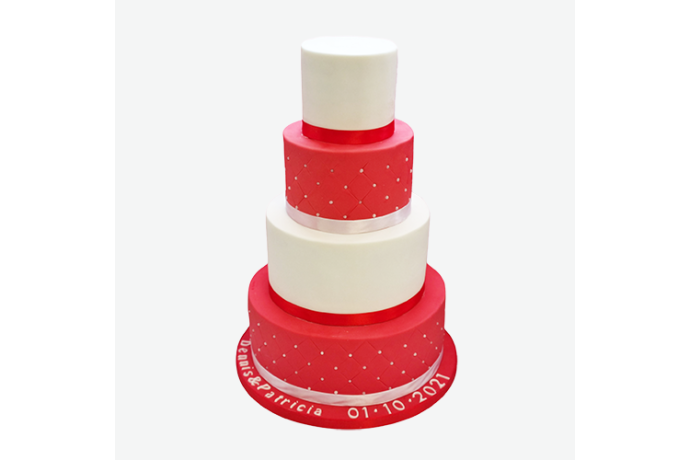 Deze strakke rode met witte bruidstaart zal zeker niet misttaan op jullie huwelijk! rood-wit wedding bruidstaart