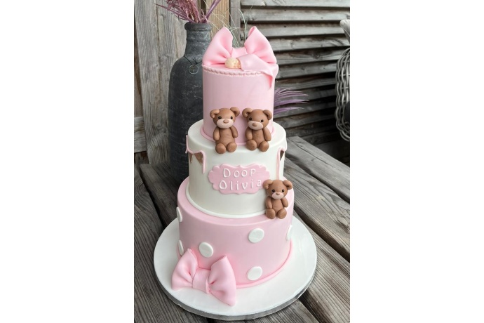 Roze dooptaart met Strik, Beertjes en Meisje