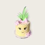 Deze zomerse taart past leuk op ieder feestje of andere zomerse gelegenheid. Ananas taart