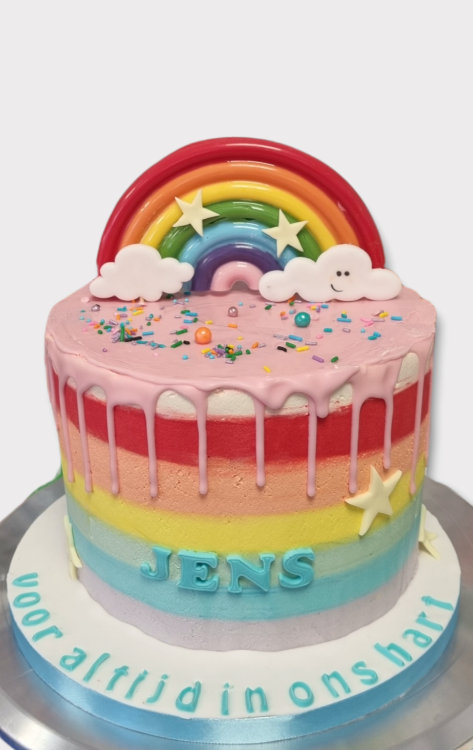 Regenboog creme taart