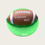 Deze hippe rugby bal taart is een feestje voor iedere rugby fan! 3D rugby bal