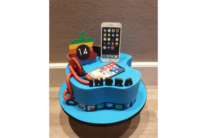 Hippe taart met print van een telefoon, koptelefoon en appel. Appel taart
