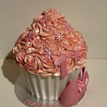 Roze smash met strik en bloemen