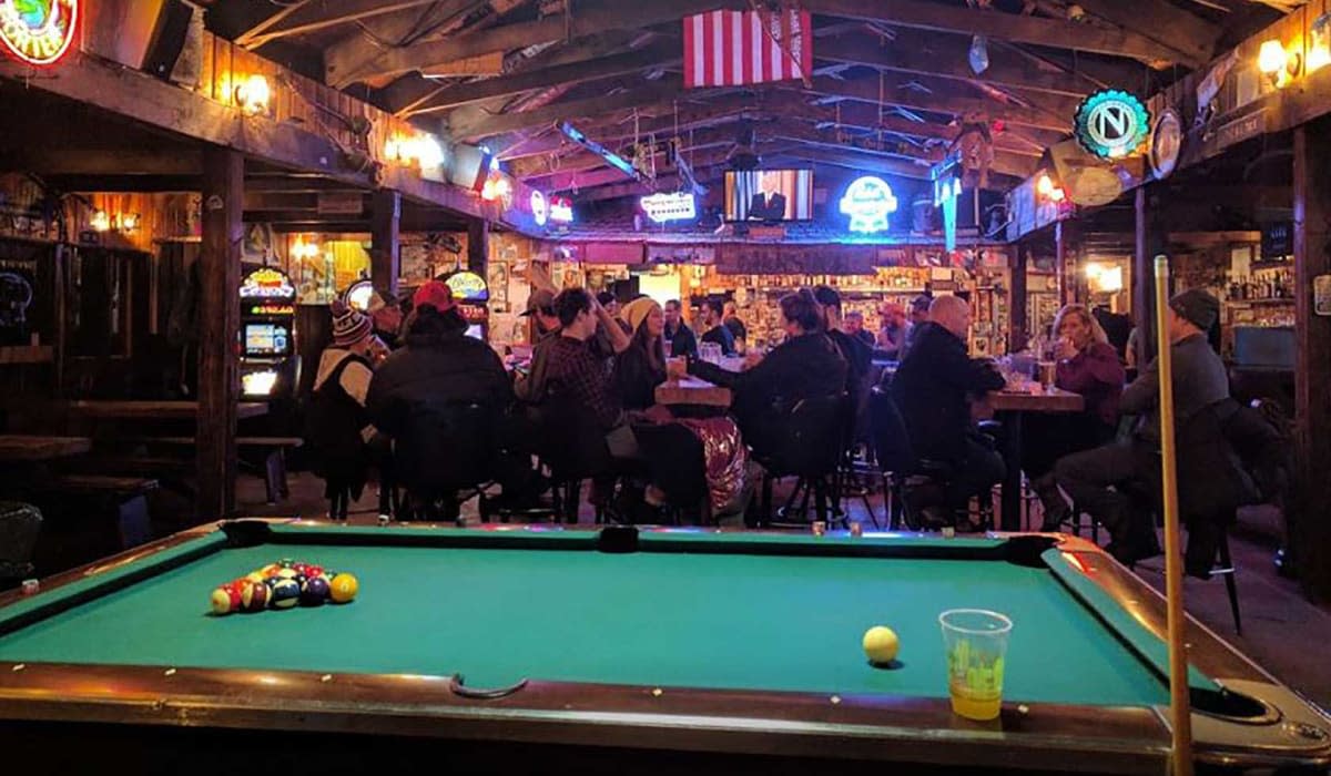 20 Best Bars in Whitefish, Montana 2024