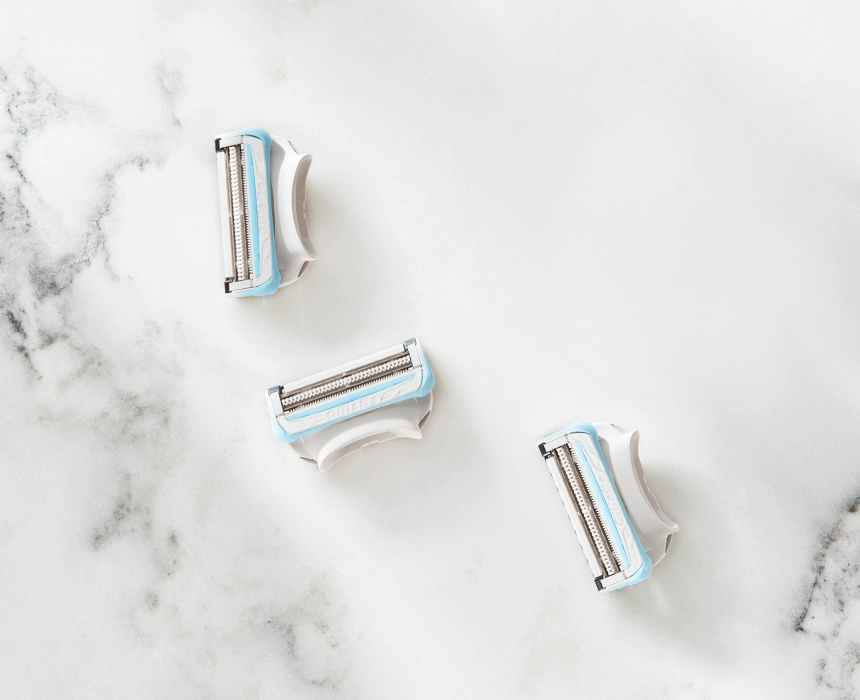 The Difference Between Disposable and Reusable Razors for Women?
