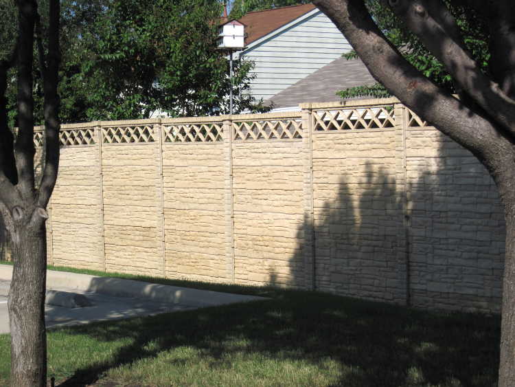 Superior Concrete Products Fence and Wall Projects Gallery - Cobblestone with Lattice