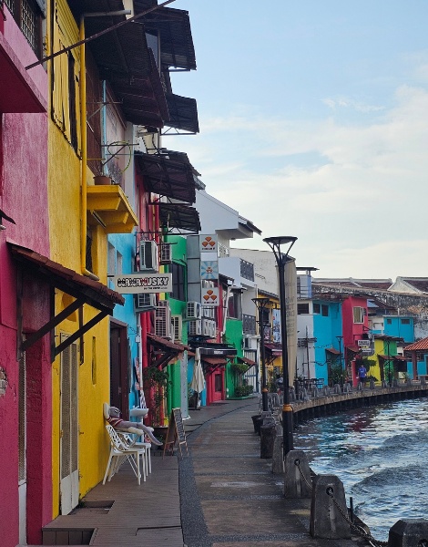Stroll along the UNESCO riverside