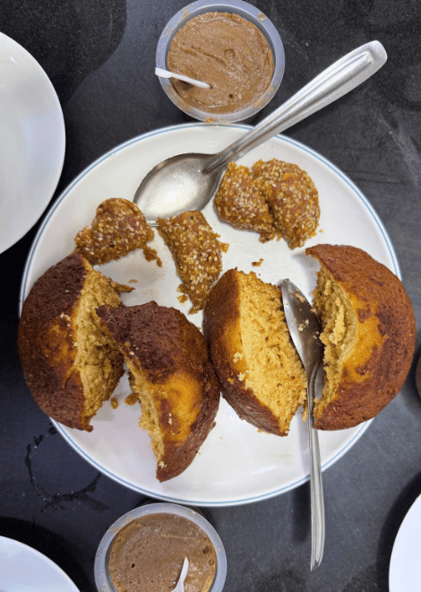 Ease into the evening over a traditional Sri Lankan afternoon tea.