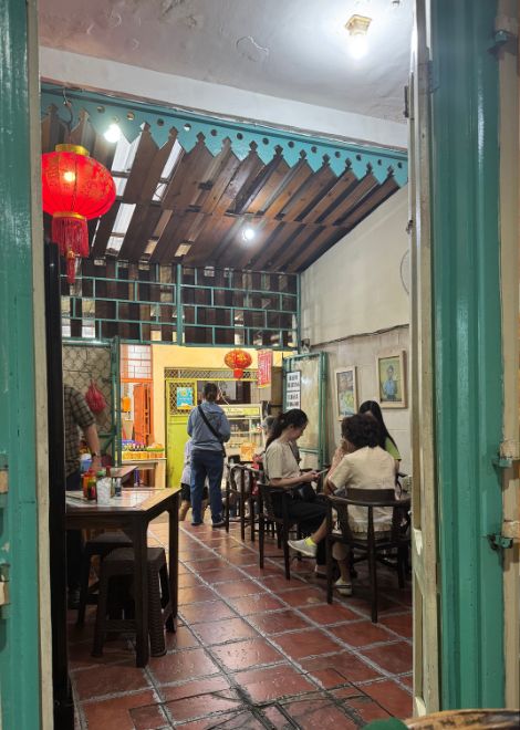 Visit local eateries you'd struggle to find on your own.