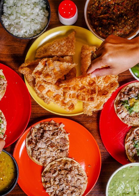 Slow-cooked pork taco de maciza