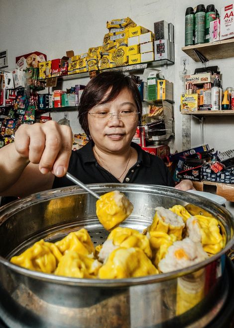 Cantonese steamed pork siumai dumpling.
