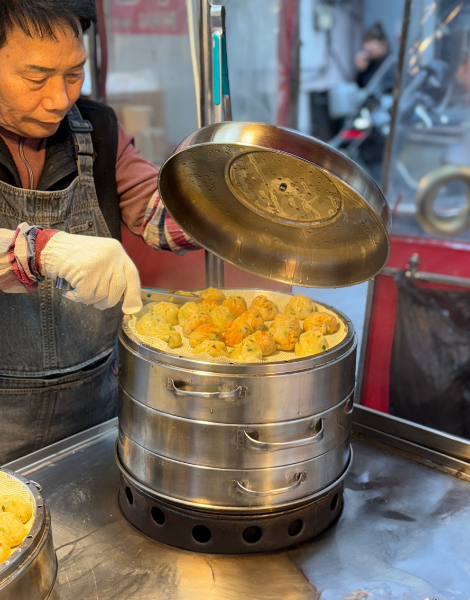 Delicately wrapped mandu dumplings