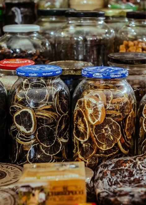 From native maize to fiery chillies, explore Antigua's market ingredients.