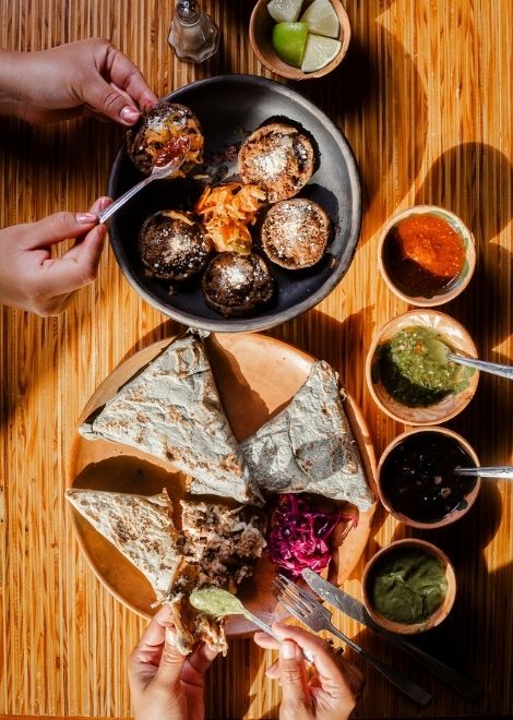 Corn truffle and fried tortillas garnachas