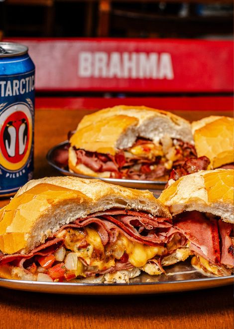 Join our daily 12+ tasting tour of São Paulo