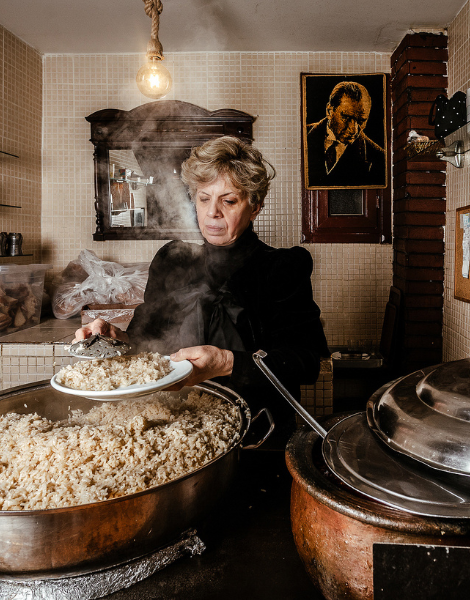 Visit a traditional pilav house