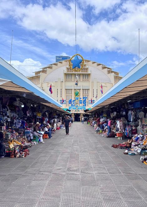 Start among the vendors and food stalls of lively Psar Kandal.