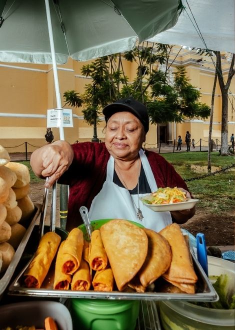 The street vendors of Antigua. 