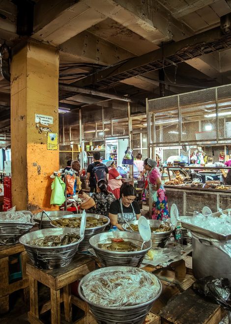 Weave through the market, making foodie pit stops along the way.